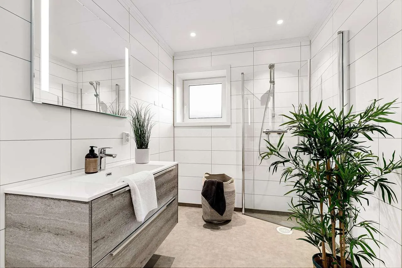 Bathroom Decor Ideas: Stylish Rooms for Every Budget