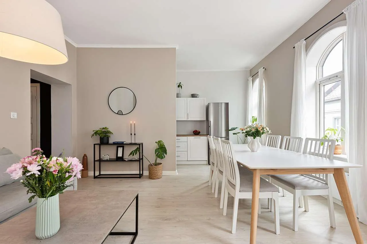 Home Window Tint: Benefits, Types & Tips